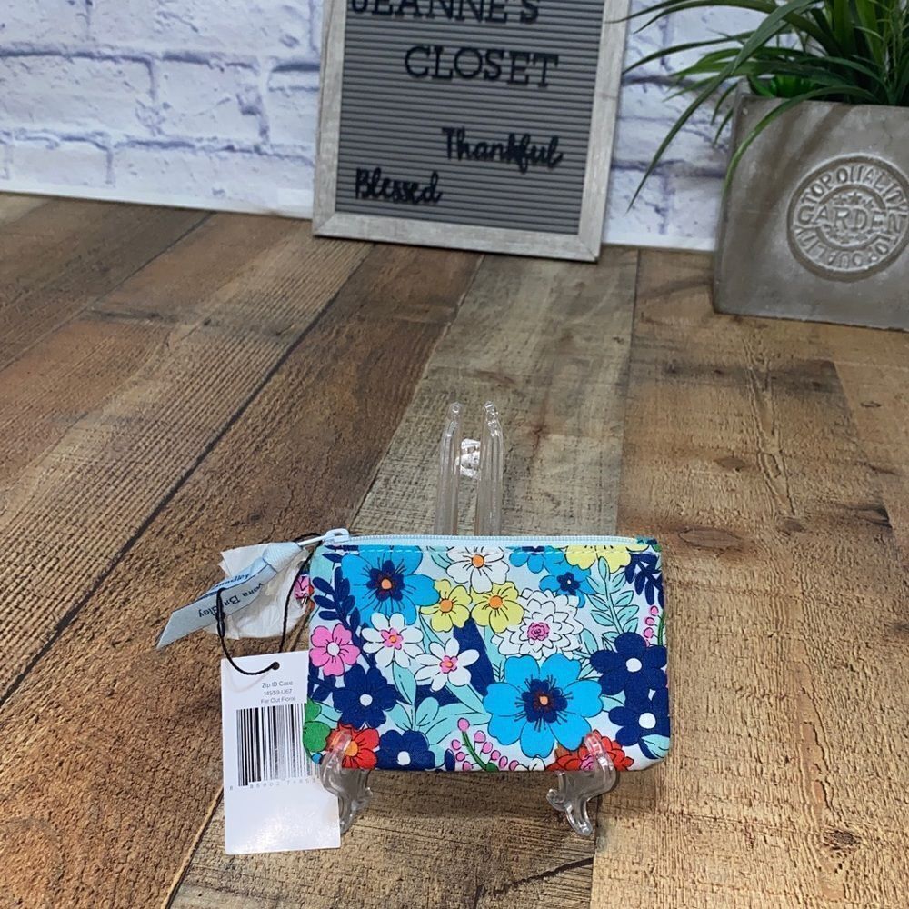 Vera Bradley Zip ID Cases NWT Far Out floral